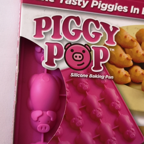 Piggy Pop Silicone Baking Pan As-Seen-On-TV New in Box, Bakes 12, Pink BPA Free - Picture 2 of 6